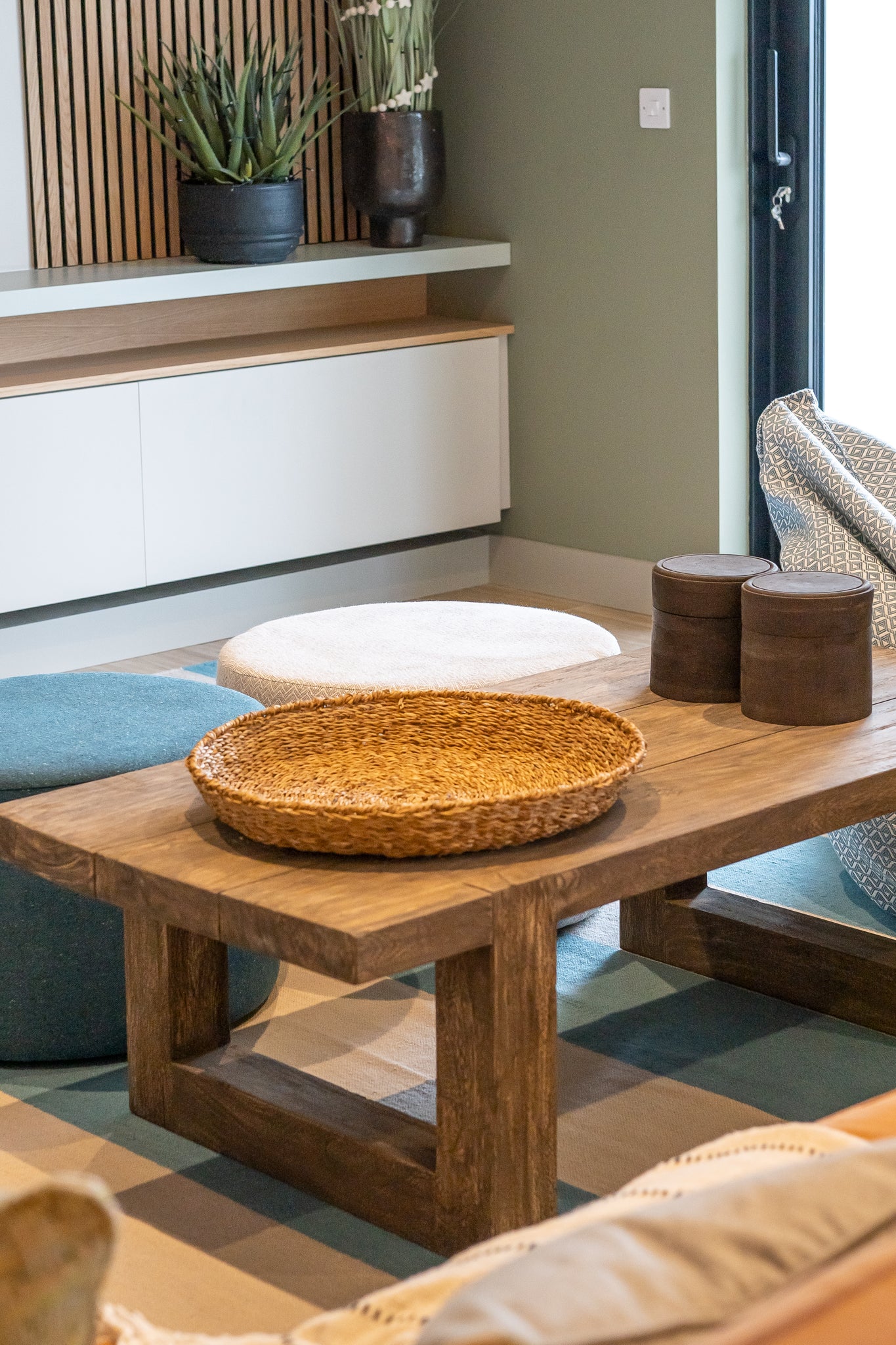 Seagrass round discount coffee table
