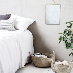 Seagrass baskets with handles