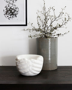 White marbled embracing hands bowl