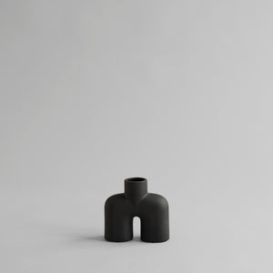 Sculptured dark brown vase mini