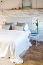 Load image into Gallery viewer, White opal pendant light 30x35