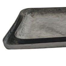 Load image into Gallery viewer, Metal decorative trays set of two