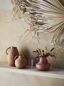 Sandstone stoneware vase with handle medium