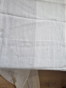 Linen table runner