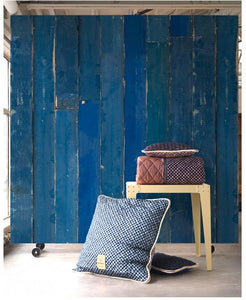 'Scrapwood' blue wallpaper