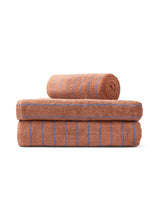 Load image into Gallery viewer, Camel stripe bath towel